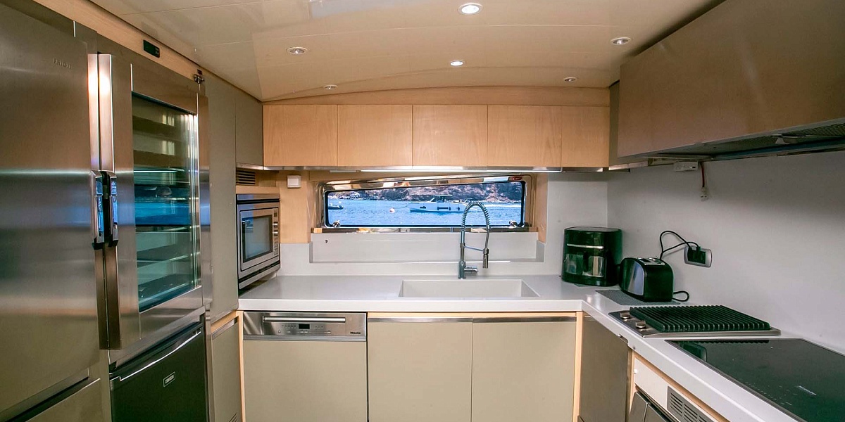 Аренда яхты Baglietto 100 Sofia Y на Миконосе